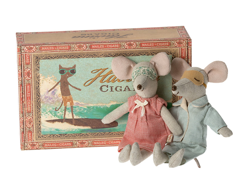 Maileg - Mum and Dad Mice in Cigarbox