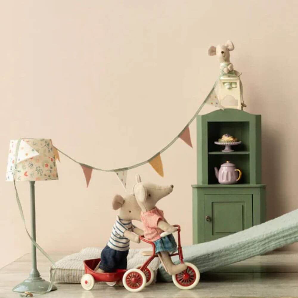 Maileg - Abri a Tricycle Mouse Red