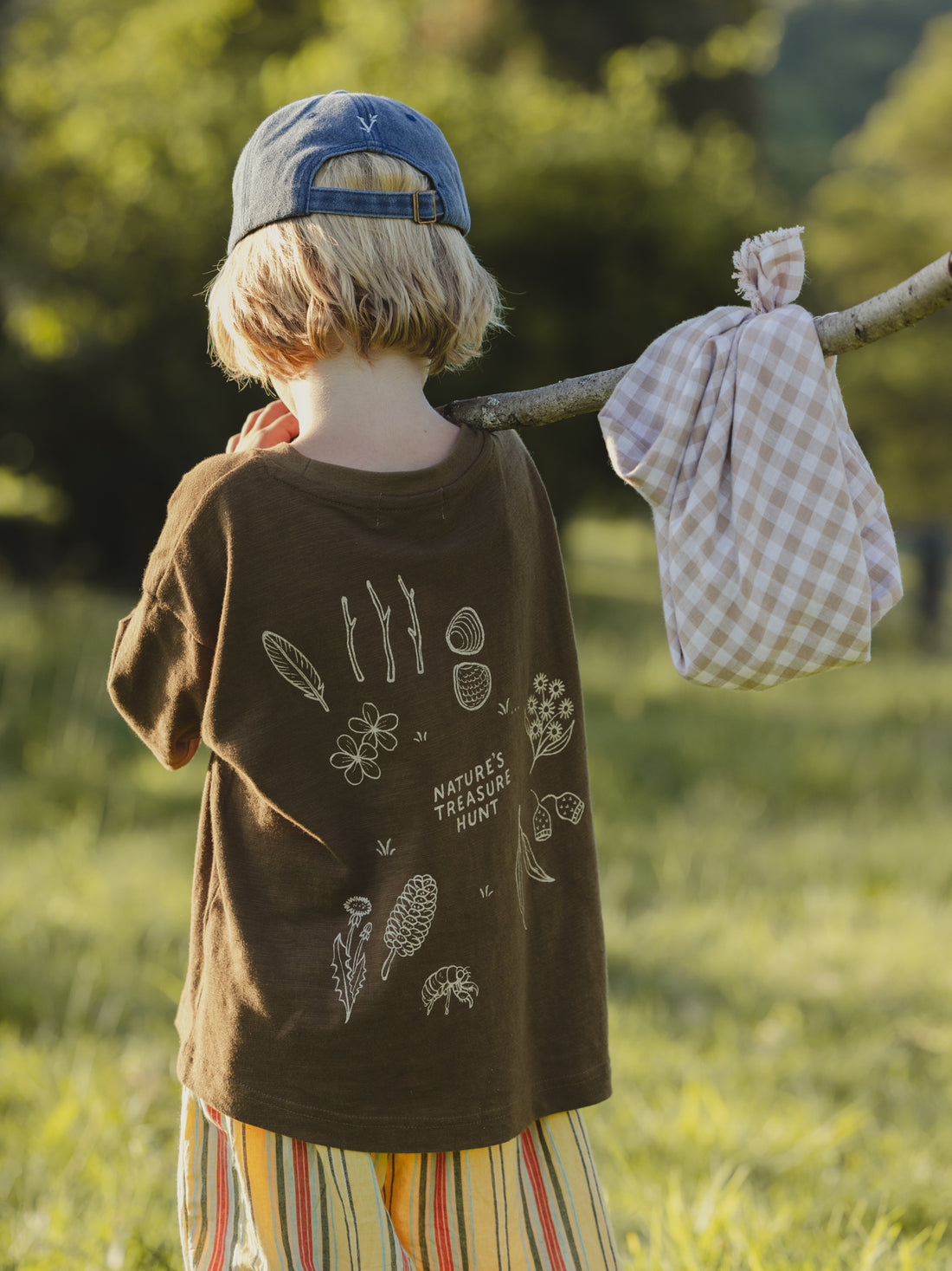 Valencia - Nature's Treasure Hunt Tee