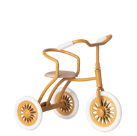 Maileg - Abri A Tricycle for Mouse - Coral, Petrol and Ocher